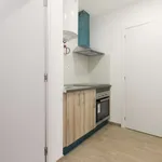 Rent 1 bedroom apartment of 45 m² in barcelona