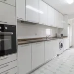 Rent 4 bedroom apartment in Braga