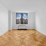 Rent 2 bedroom apartment in Manhattan