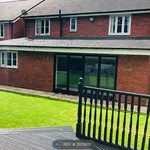 Rent 4 bedroom house in North West England