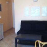 Rent 2 bedroom apartment of 31 m² in Hyères