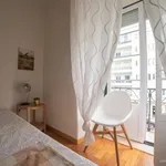 Rent a room of 150 m² in lisbon