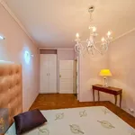 Rent 3 bedroom apartment in Praha 1