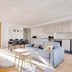 Rent 2 bedroom apartment of 65 m² in Paris