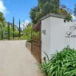 Rent 5 bedroom house in Melbourne