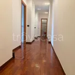 Rent 3 bedroom apartment of 95 m² in Milano