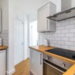 Rent 1 bedroom flat of 25 m² in Leeds