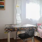 Rent a room of 85 m² in valencia