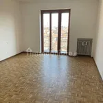 Affitto 4 camera appartamento di 100 m² in Alessandria