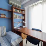 Rent a room of 140 m² in valencia