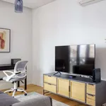 Rent 1 bedroom apartment of 55 m² in lisbon