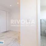 Affitto 5 camera appartamento di 240 m² in Rome