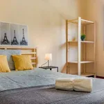 Rent a room in porto