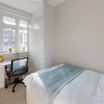 Rent 7 bedroom flat in Birmingham