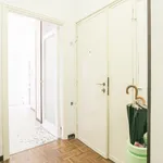 Rent 3 bedroom apartment in Milan