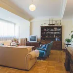 Rent a room of 200 m² in madrid