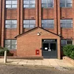 Flat to rent in Dallow Road, Luton LU1