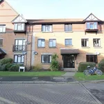 Rent 2 bedroom flat in South East England