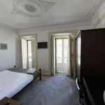 Rent a room in lisbon