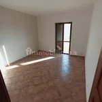 Rent 5 bedroom apartment of 170 m² in Reggio Calabria