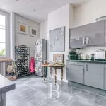 Appartement de 264 m² avec 7 chambre(s) en location à Lyon