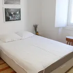 Rent 1 bedroom apartment in Lisbon