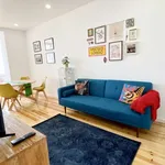 Rent 2 bedroom apartment of 72 m² in lisbon