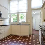 Rent 8 bedroom house of 368 m² in Statenkwartier