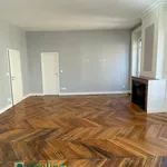 Rent 3 bedroom apartment of 8509 m² in LYON