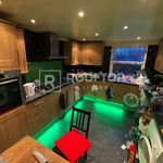 Rent 8 bedroom house in Yorkshire And The Humber