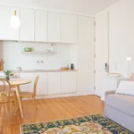 Rent 1 bedroom apartment of 55 m² in Lisbon