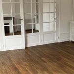 Appartement de 117 m² avec 4 chambre(s) en location à Reims