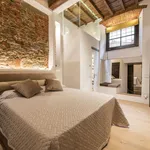 Rent 1 bedroom apartment of 95 m² in Florence