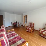 Rent 2 bedroom apartment of 89 m² in Funchal