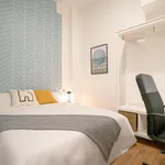 Rent 7 bedroom apartment in Valencia