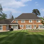 Rent 5 bedroom house in South East England