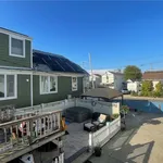 Rent 2 bedroom apartment of 102 m² in Rockaway Beach