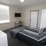 Rent 6 bedroom house in Preston