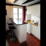 Rent 2 bedroom apartment of 38 m² in Paris