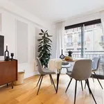 Appartement de 45 m² avec 3 chambre(s) en location à Paris