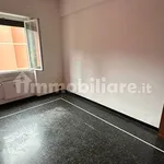 Affitto 4 camera appartamento di 90 m² in Genoa