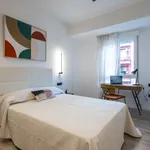 Rent a room of 103 m² in valencia