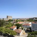 Rent 4 bedroom apartment in Lisbon