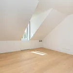 Rent 3 bedroom apartment of 212 m² in Lisbon