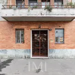 Rent 2 bedroom apartment of 45 m² in Milan