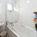 Rent 3 bedroom flat in Epsom and Ewell