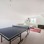 Rent 5 bedroom house in South East England