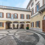 Rent 5 bedroom apartment of 180 m² in Monza