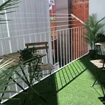 Rent 4 bedroom apartment in Barcelona