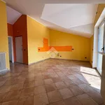 Affitto 3 camera appartamento di 80 m² in La Morra